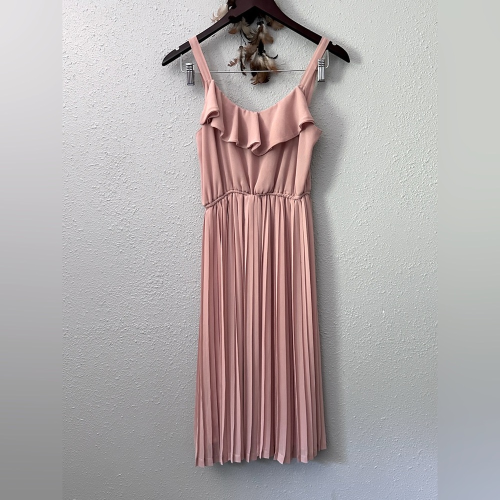 Blush Pink Midi Dress Ruffled Neckline Pleated A-Line Skirt Size M Sleeveless